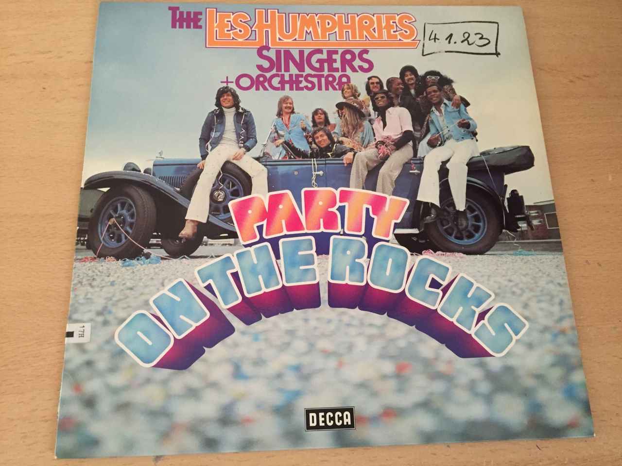 The Les Humphries Singers + Orchestra ‎– Party On The Rocks
