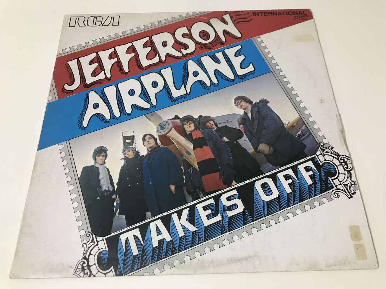 Jefferson Airplane – Jefferson Airplane Takes Off