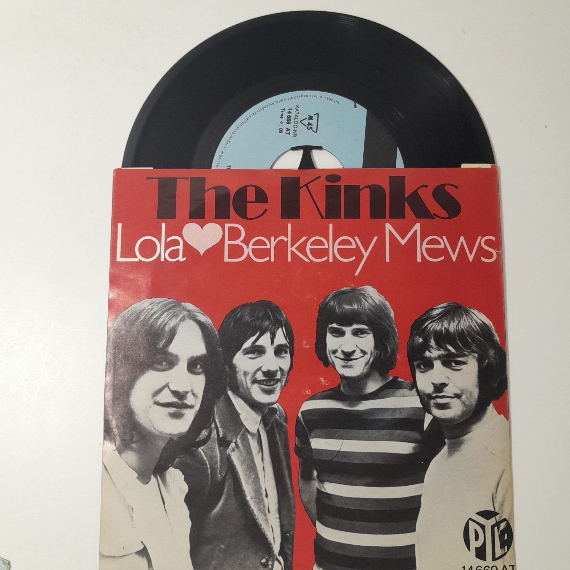 The Kinks – Lola / Berkeley Mews