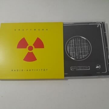 Kraftwerk – Radio-Aktivität