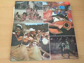 Mariachi Miguel Dias Et Ses Trompettes, Guitares, Violons, Harpes Et Voix ‎– Les Véritables Mariachis 2 LP