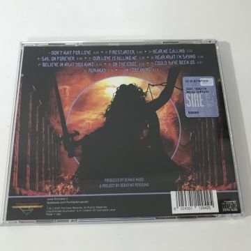 Khymera – Hold Your Ground