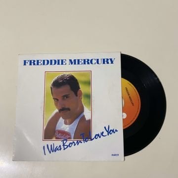 Freddie Mercury – I Was Born To Love You