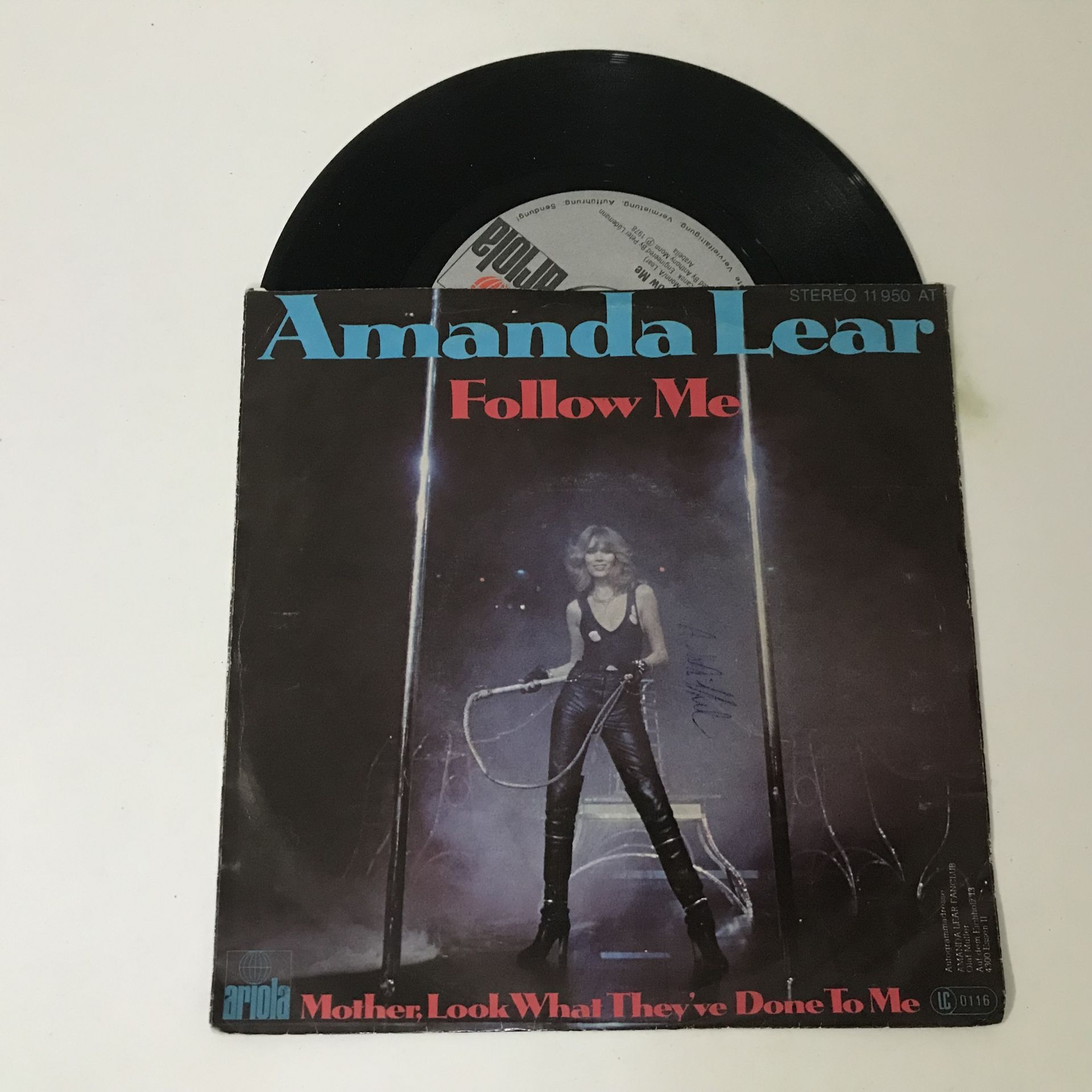 Amanda Lear – Follow Me