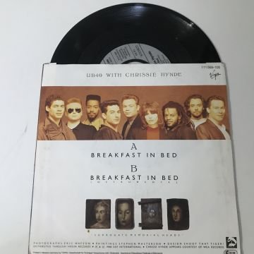 UB40 with Chrissie Hynde – Breakfast In Bed