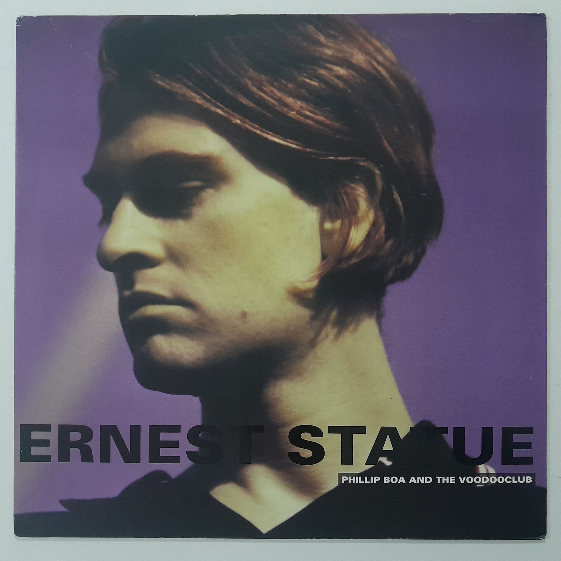 Phillip Boa And The Voodooclub – Ernest Statue