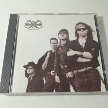 Héroes Del Silencio – Senderos De Traición