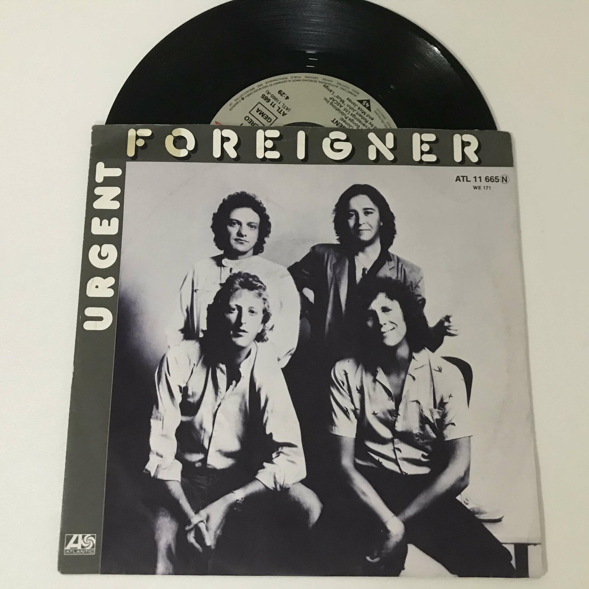 Foreigner – Urgent
