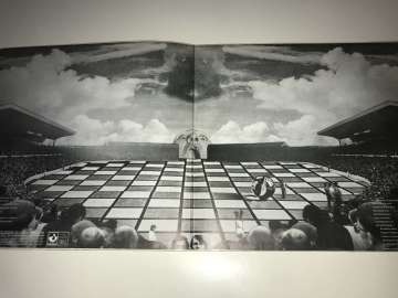 The Greatest Show On Earth – Horizons