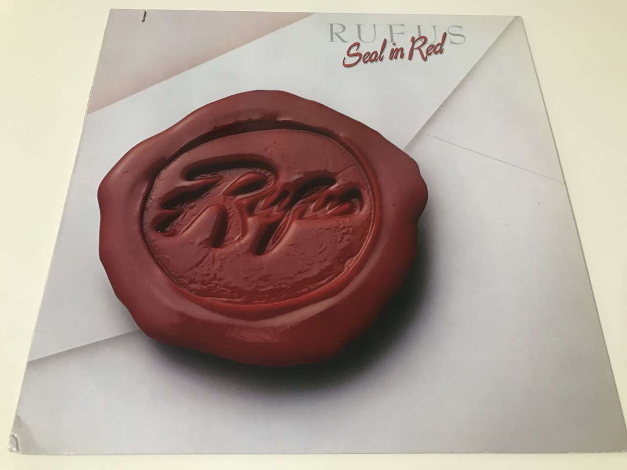 Rufus – Seal In Red