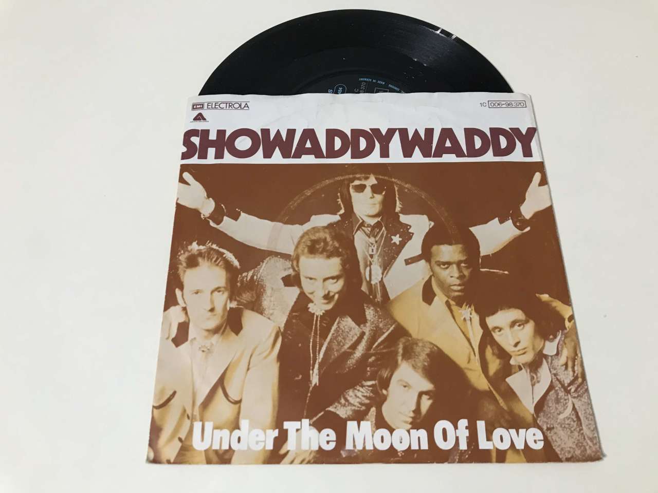 Showaddywaddy – Under The Moon Of Love