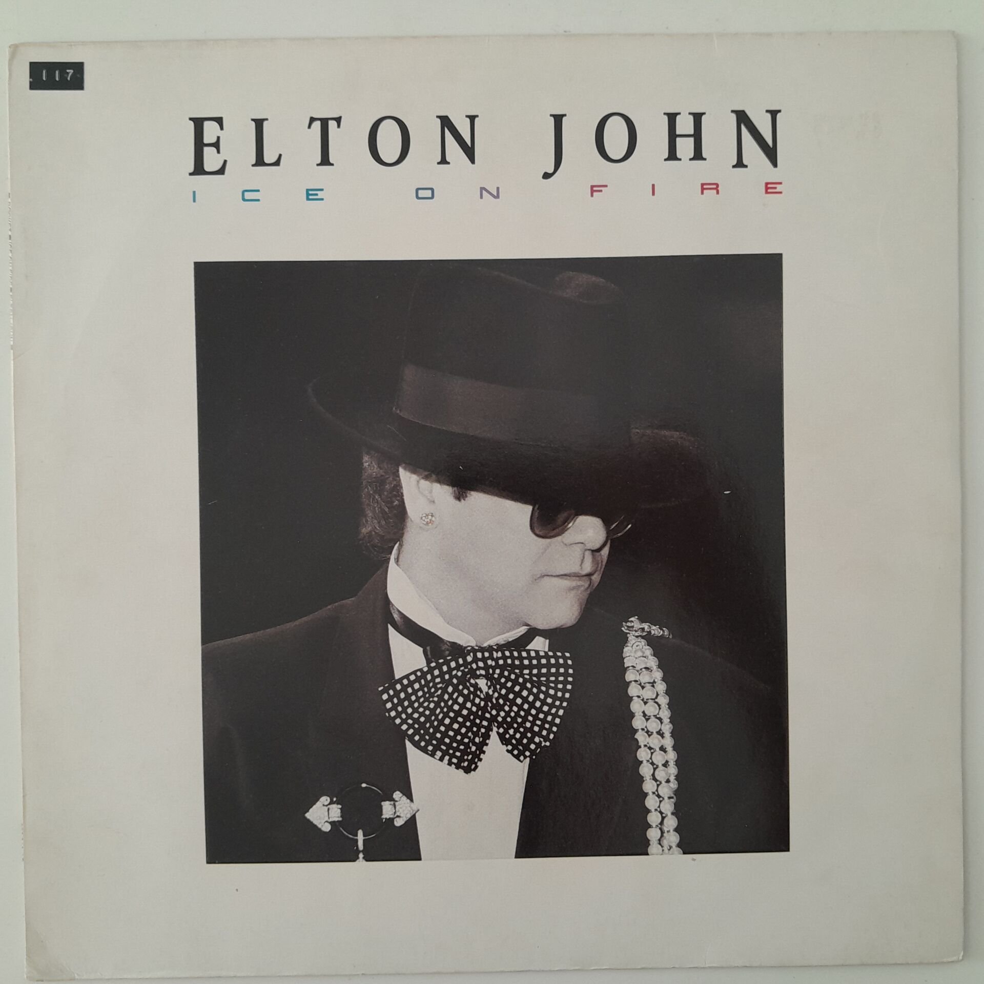 Elton John – Ice On Fire