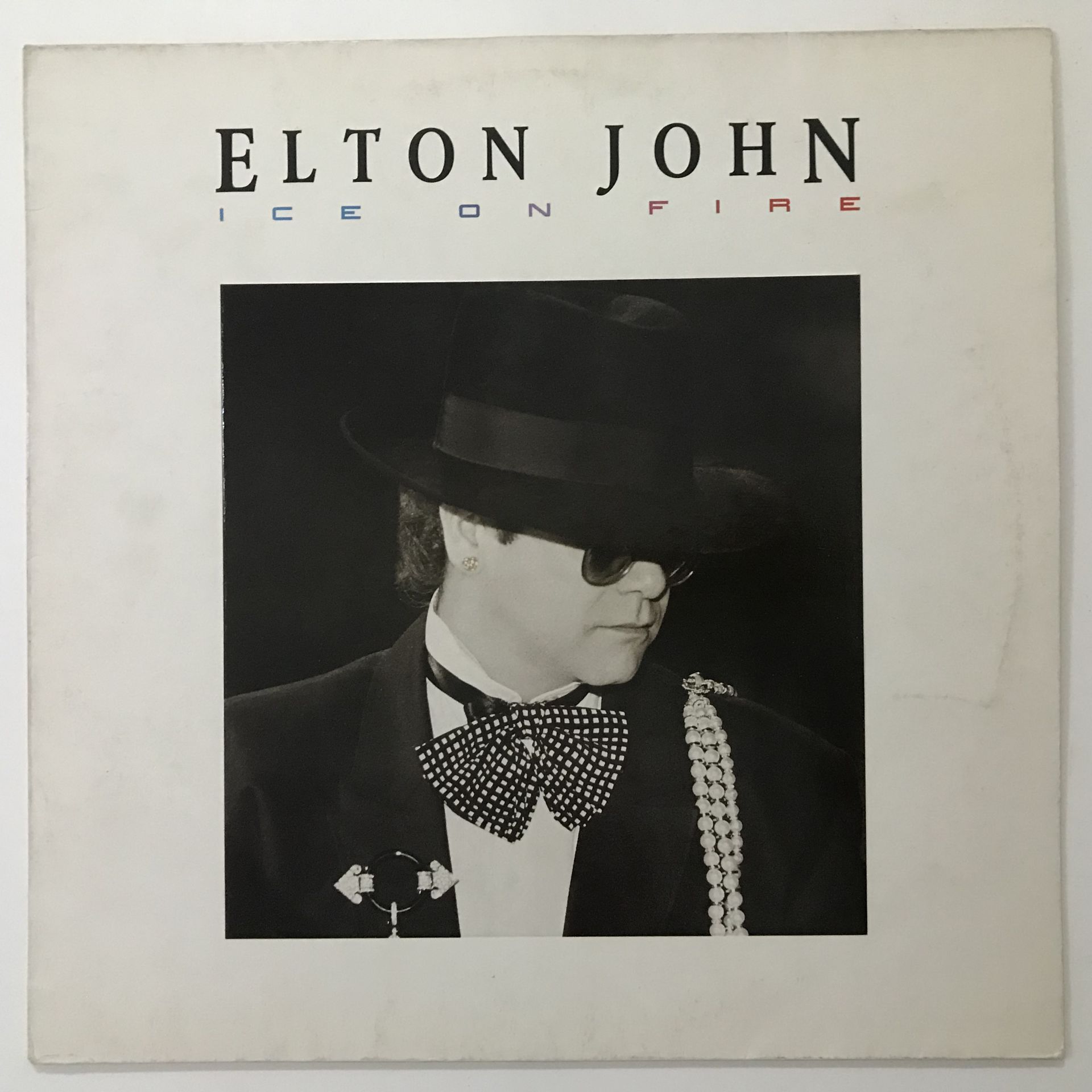 Elton John – Ice On Fire