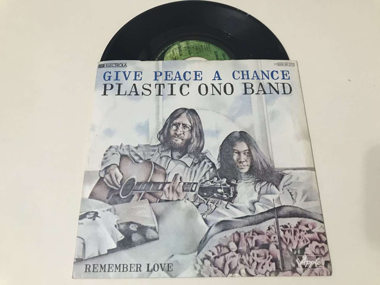 Plastic Ono Band – Give Peace A Chance