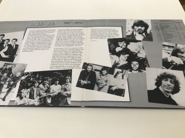 Bee Gees Greatest, Volume 1 - 1967-1974 2 LP