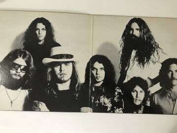 Lynyrd Skynyrd – Street Survivors