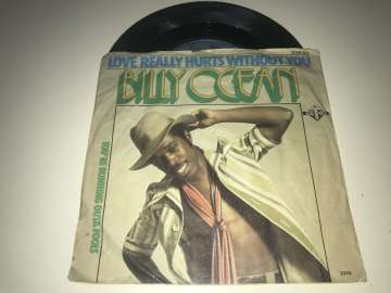 Billy Ocean – Love Really Hurts Without You