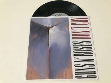 Guns N' Roses – Don't Cry
