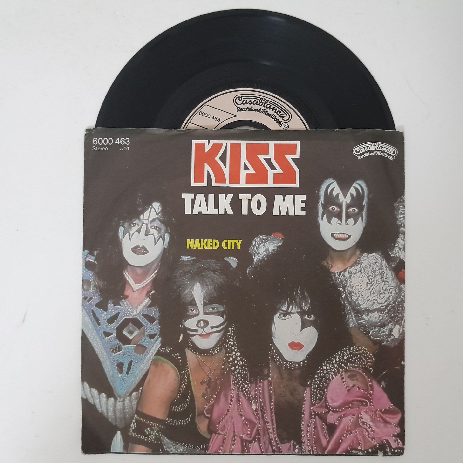 Kiss – Talk To Me