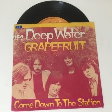Grapefruit – Deep Water