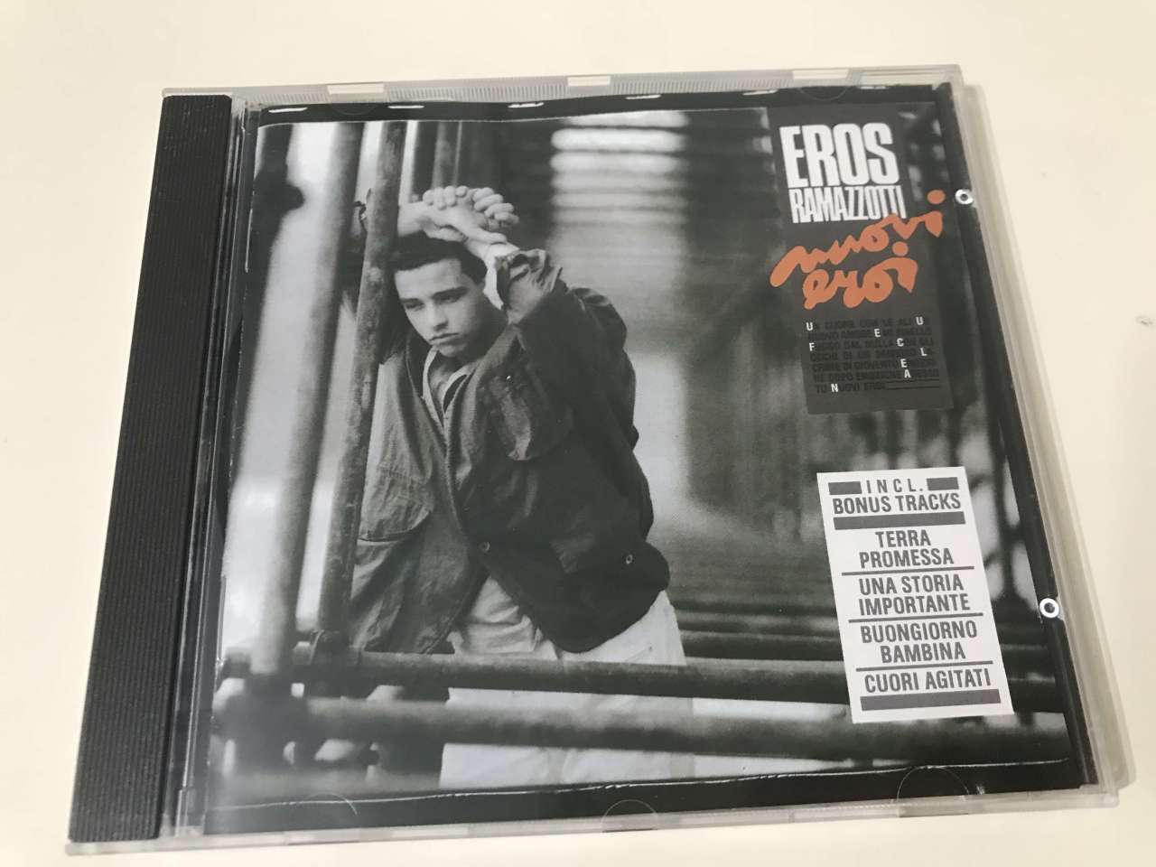 Eros Ramazzotti – Nuovi Eroi