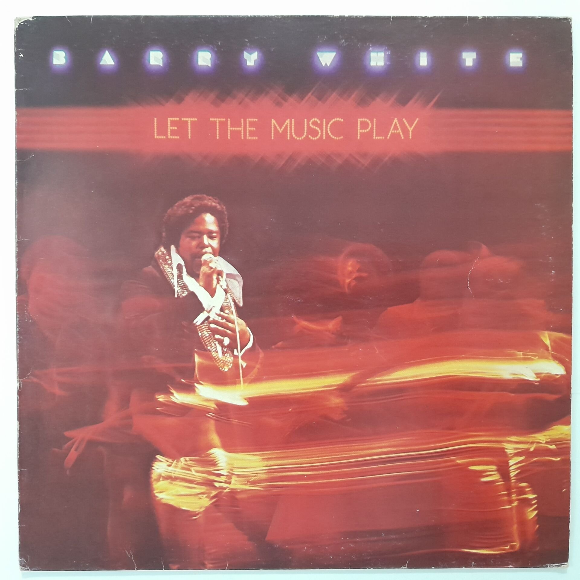 Barry White – Let The Music Play