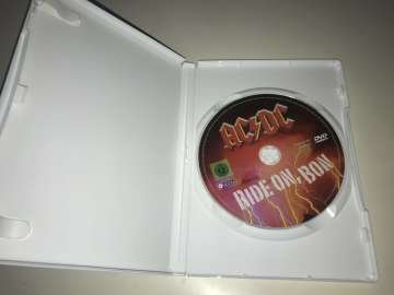 AC/DC – Ride On, Bon