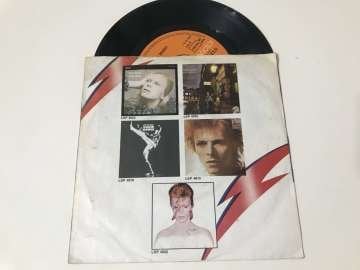 David Bowie – Life On Mars? / The Man Who Sold The World