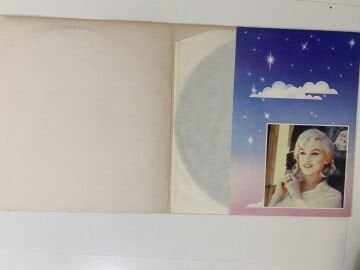 Marilyn Monroe – Marilyn Monroe