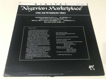 The Oscar Peterson Trio – Nigerian Marketplace (Kırmızı Renkli Plak)