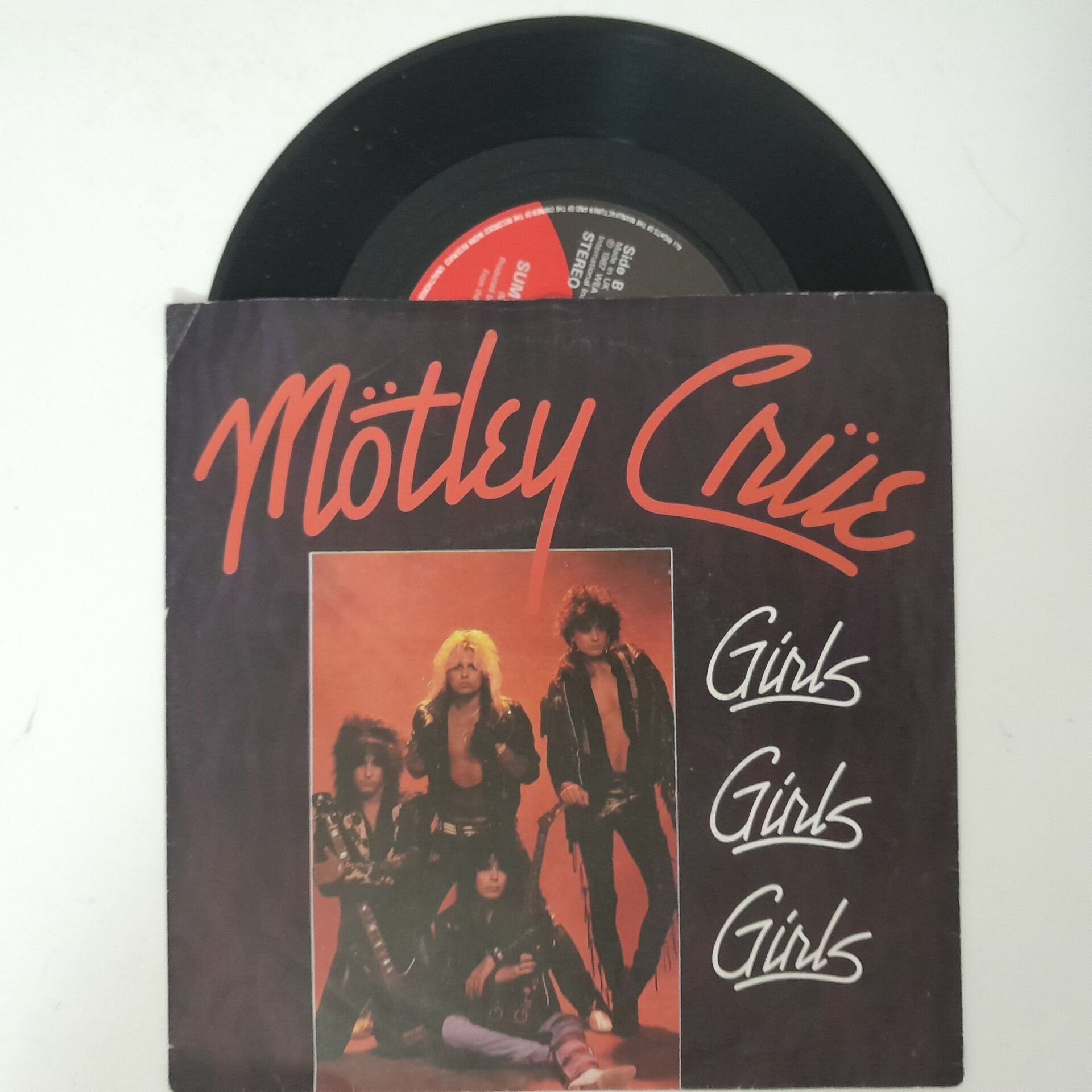 Mötley Crüe – Girls Girls Girls