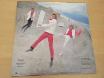 Platinum Blonde ‎– Standing In The Dark
