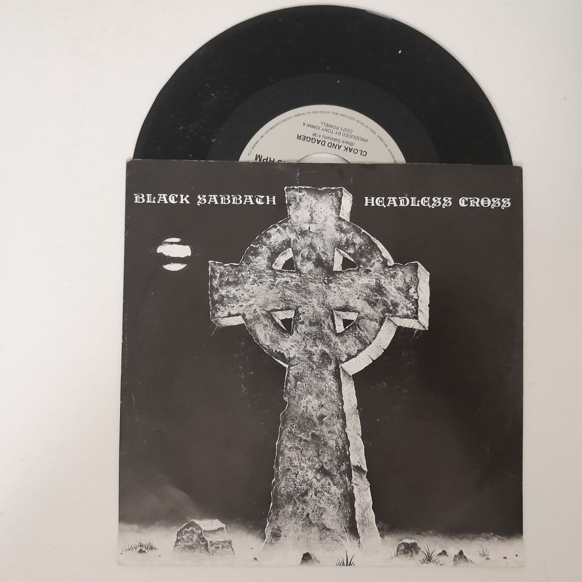 Black Sabbath – Headless Cross