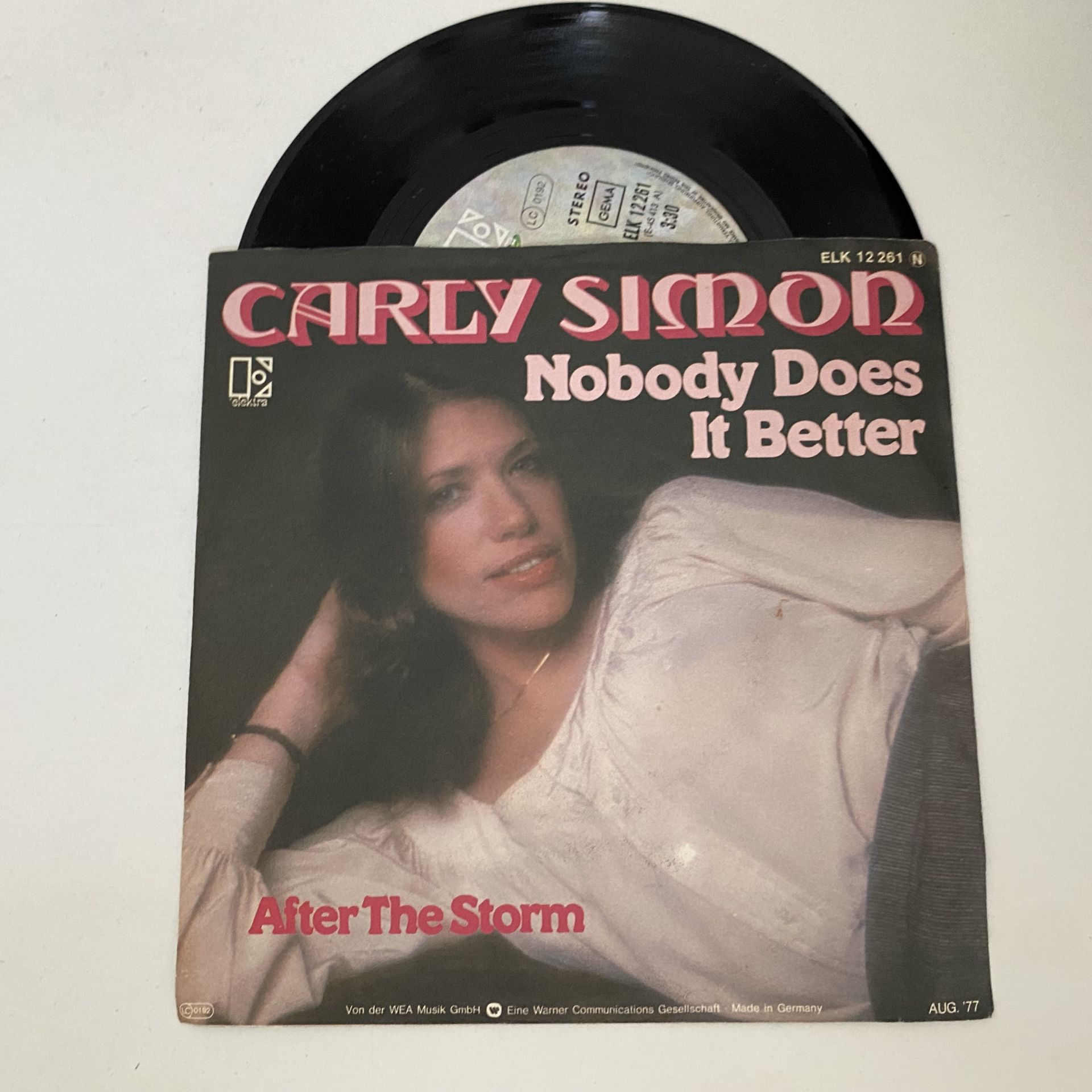 Carly Simon – Nobody Does It Better