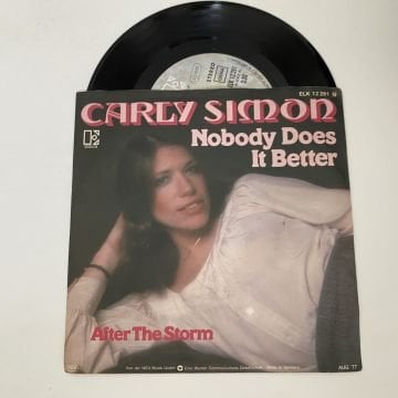 Carly Simon – Nobody Does It Better