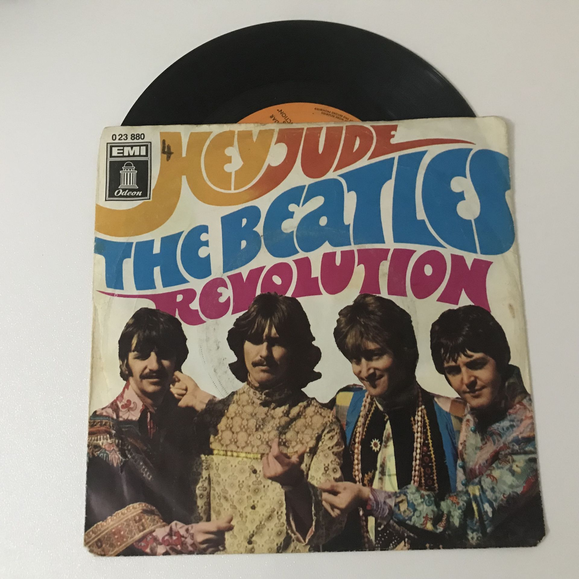 The Beatles – Hey Jude / Revolution