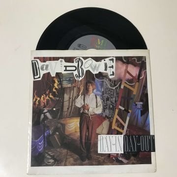 David Bowie – Day-In Day-Out