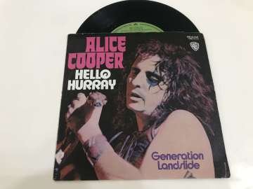 Alice Cooper – Hello Hurray