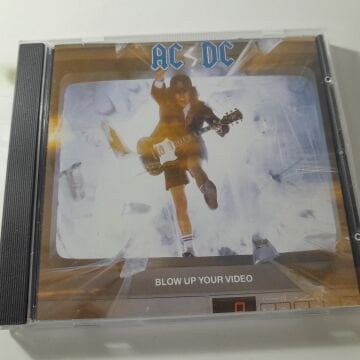AC/DC – Blow Up Your Video