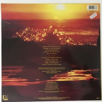 Strangeways – Walk In The Fire