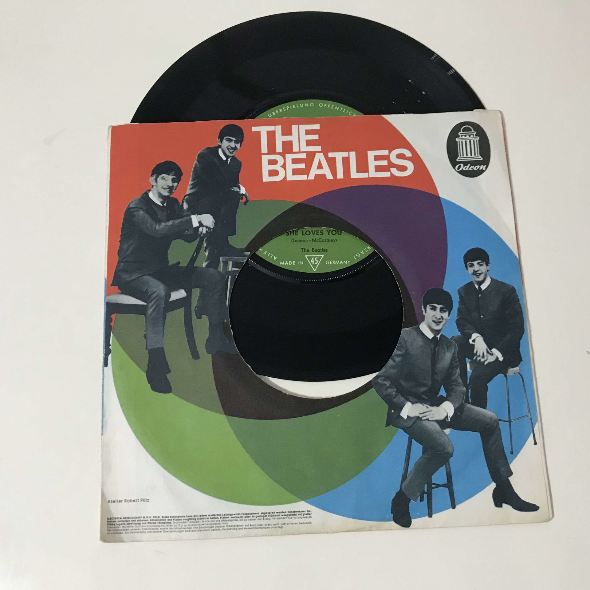 The Beatles – She Loves You