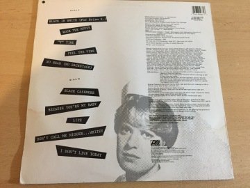 Black & White – Don't Know Yet