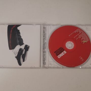 Michael Jackson – Number Ones