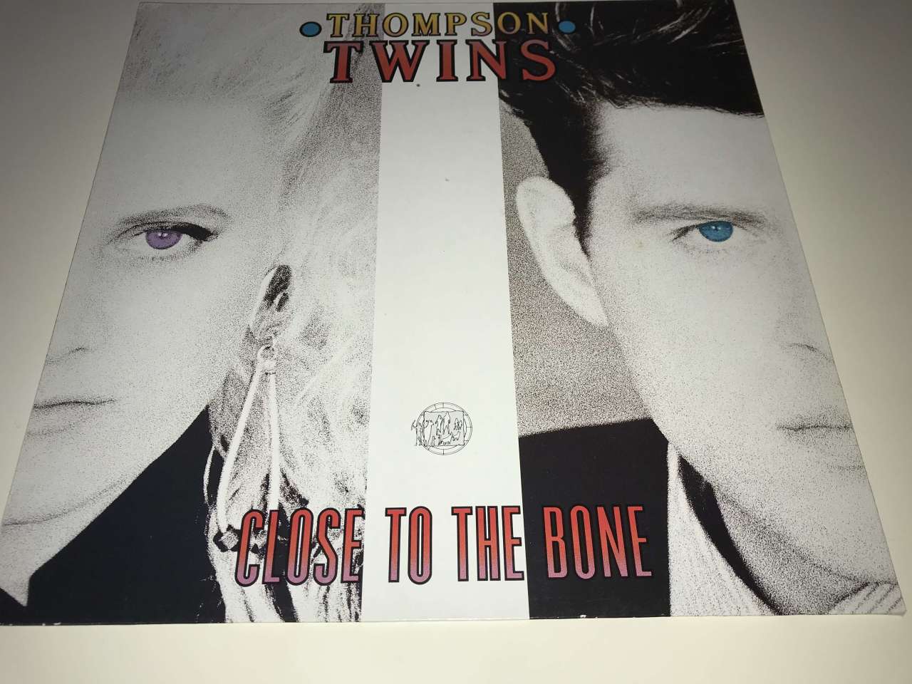 Thompson Twins – Close To The Bone