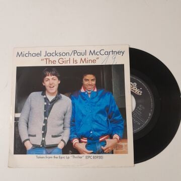Michael Jackson / Paul McCartney – The Girl Is Mine
