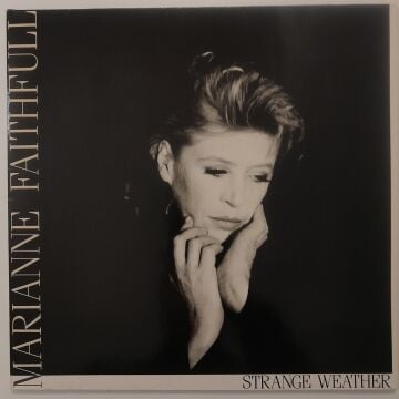 Marianne Faithfull – Strange Weather