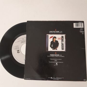 Michael Jackson – Leave Me Alone