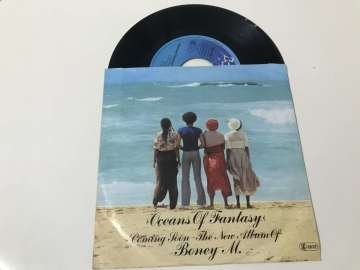 Boney M. – Hooray! Hooray! It's A Holi-Holiday