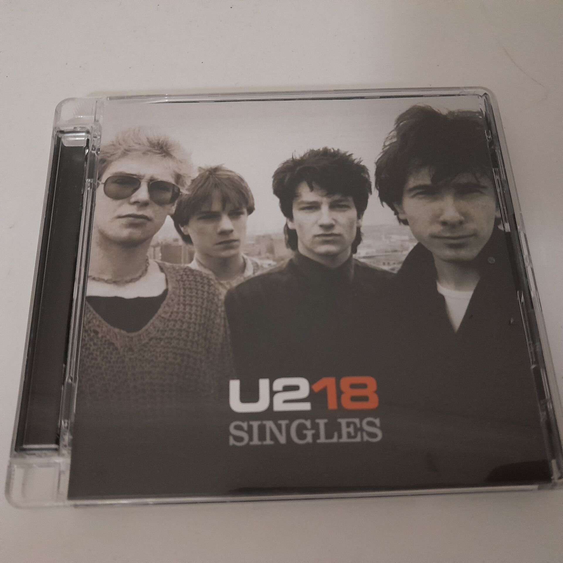 U2 – 18 Singles