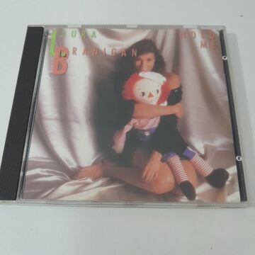 Laura Branigan – Hold Me